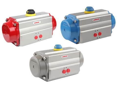 ������y������